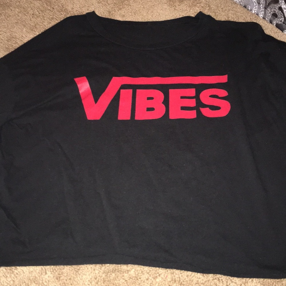 vibes crop top